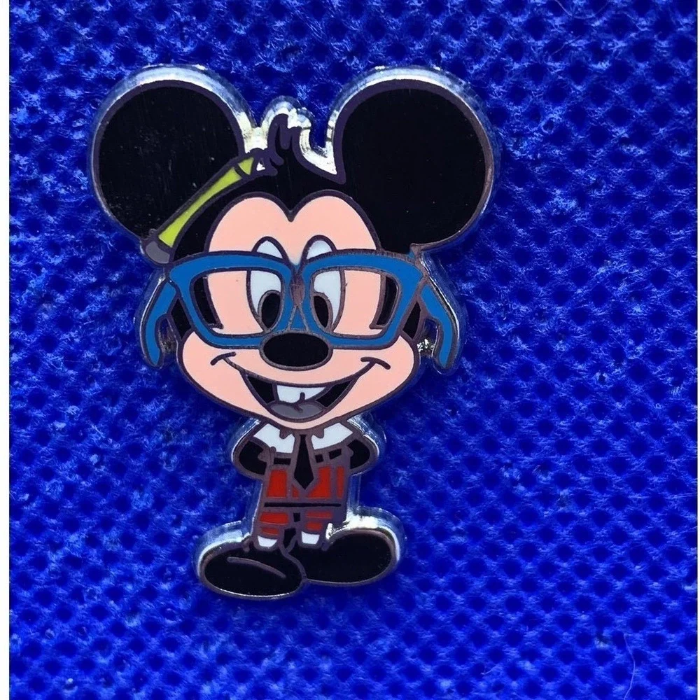 2012 Nerdy Mickey Mouse Nerds Rock Disney Trading pin